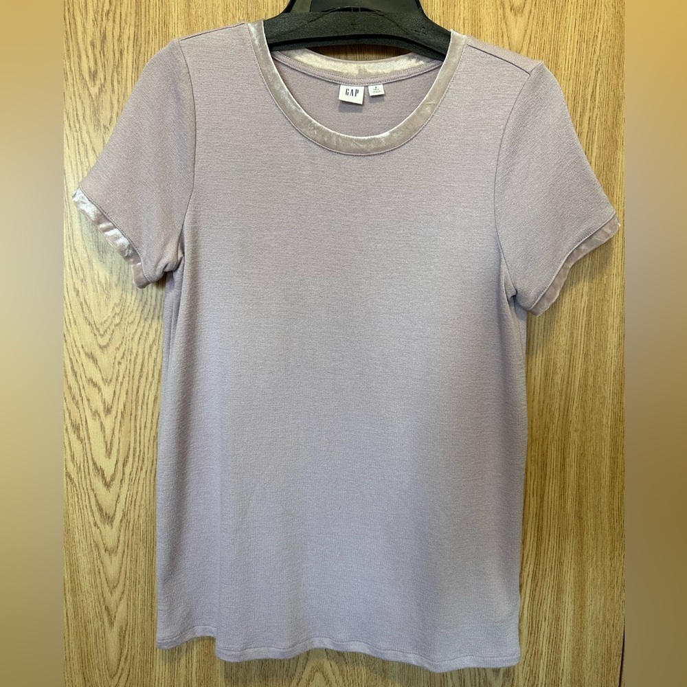 New Gap Tall Light Mauve Velvety Rim Dressy T-shirt Blouse Women’s S Tall